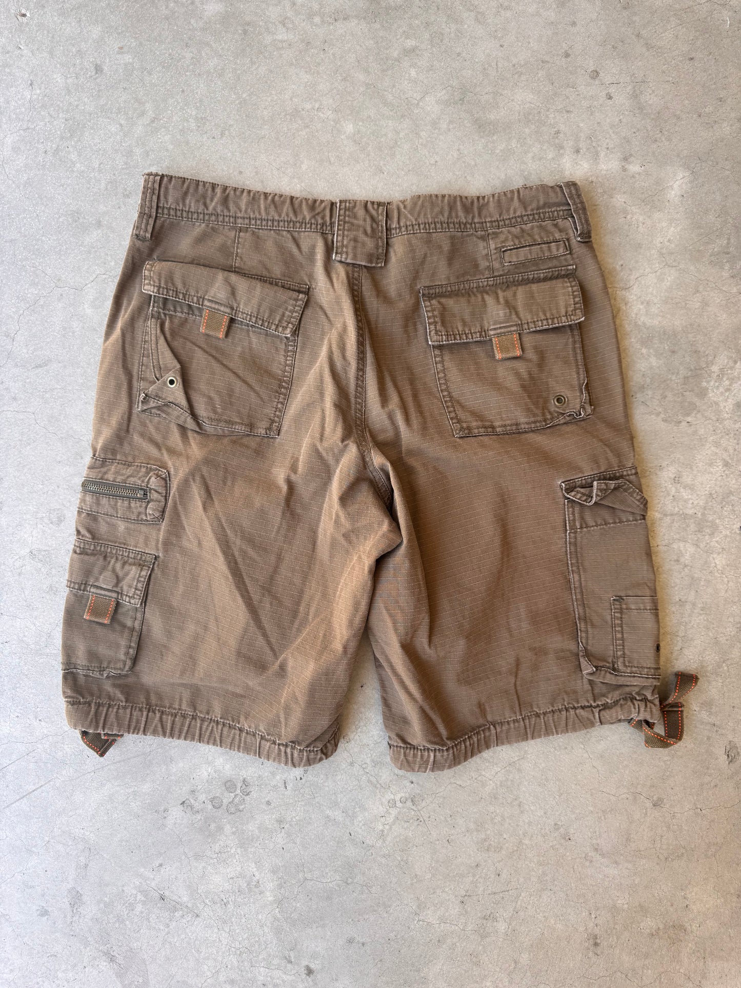 Vintage Cargo Shorts - 34