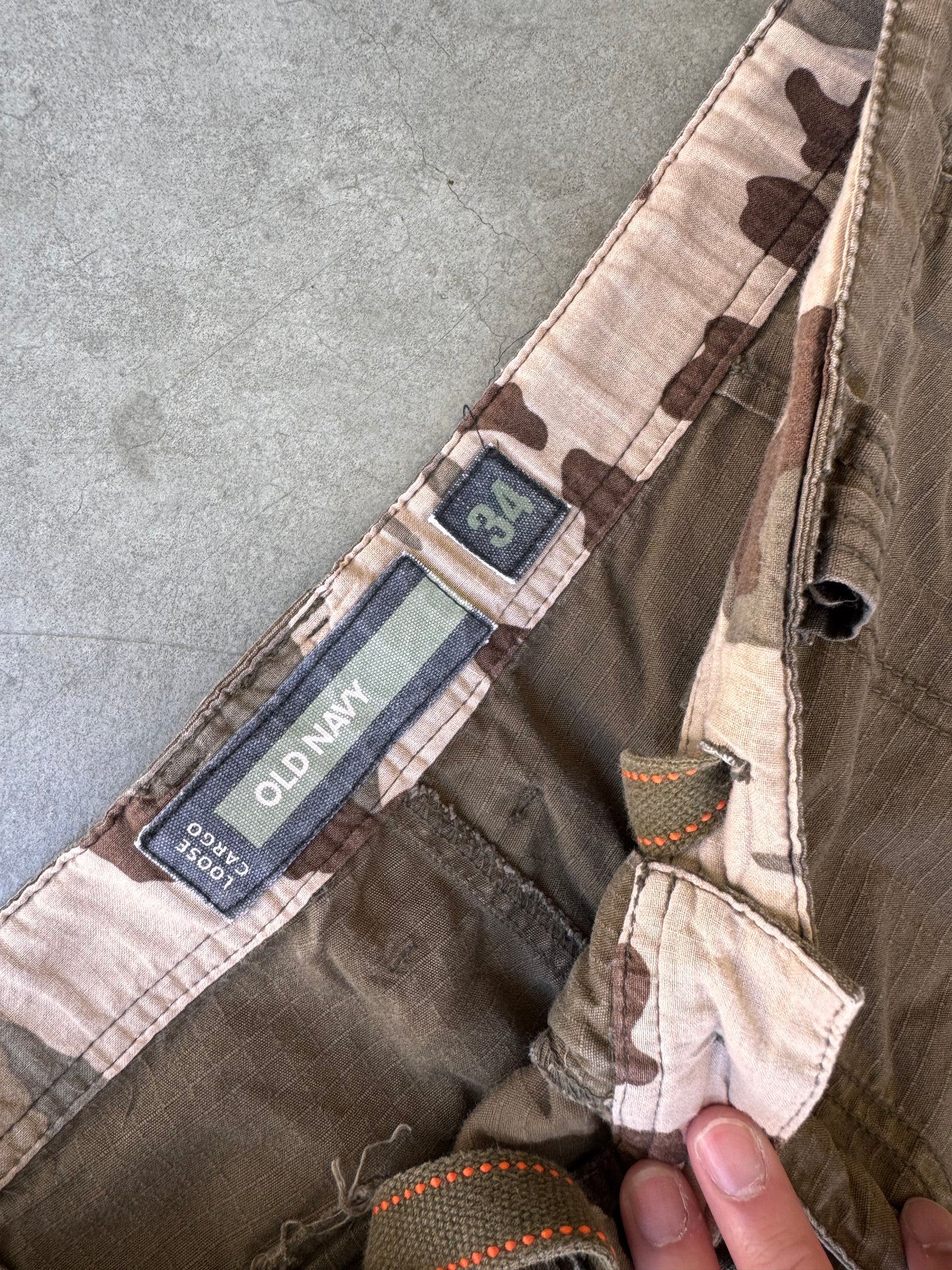 Vintage Cargo Shorts - 34