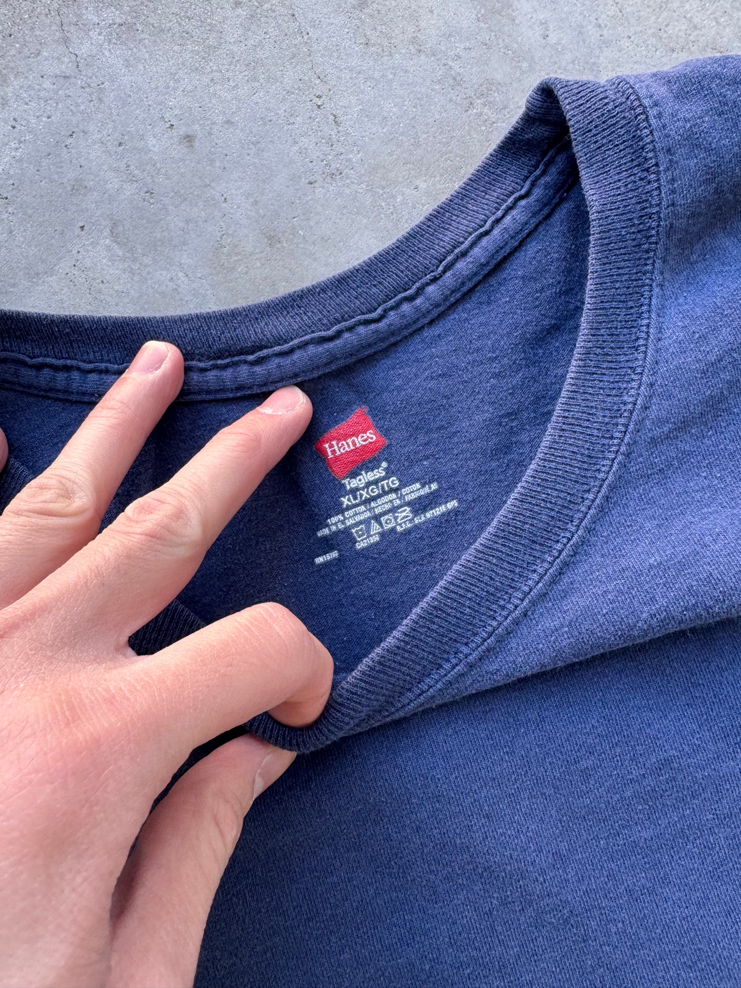 Vintage 2000’s Tee - XL